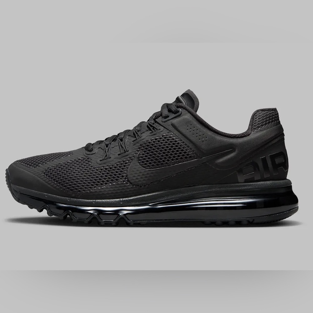 Nike Black “Air Max 2013” Sneakers
